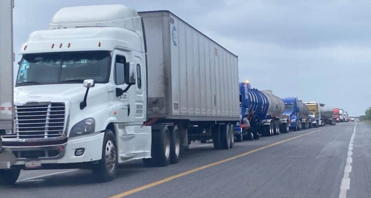 autotransporte de carga en Matamoros