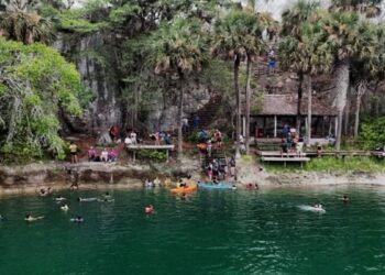cenote El Zacatón