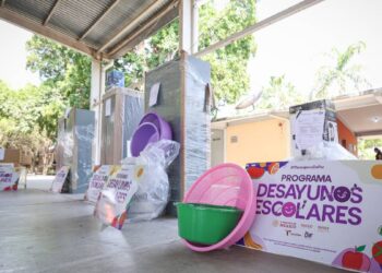 equipamiento a planteles educativos en Tamaulipas
