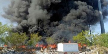 incendia terreno baldío Monterrey