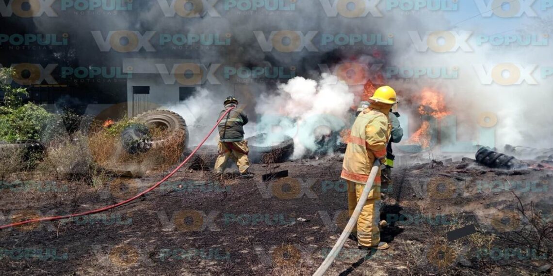 incendio junto a vulcanizadora en Madero