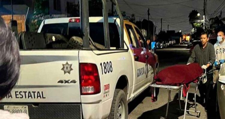 _muerto hombre caseta Nuevo Laredo