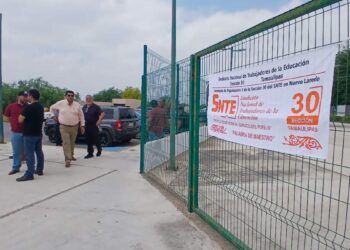 paro de maestros en Nuevo Laredo