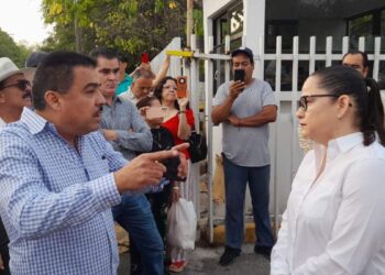 plantón de maestros en Ciudad Victoria