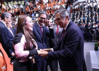 primer informe de rector de la UAT