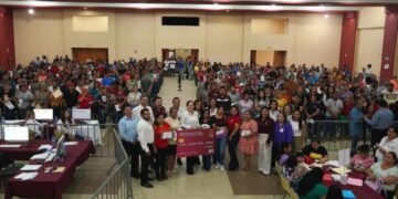 programa de becas municipales Nuevo Laredo