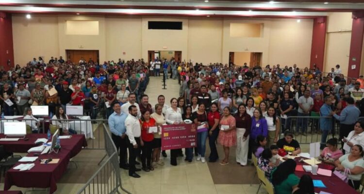 programa de becas municipales Nuevo Laredo