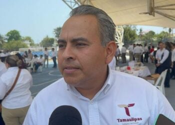 saldo blanco en escuelas de Madero
