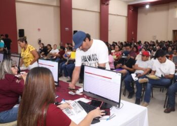 tarjetas becas Nuevo Laredo 2025