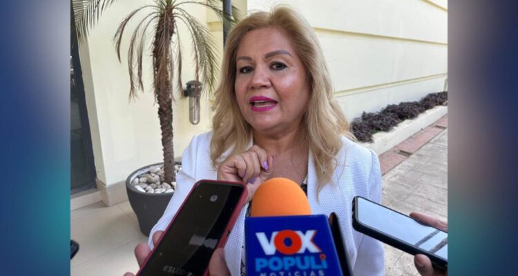 tinacos con apoyo de Victoria