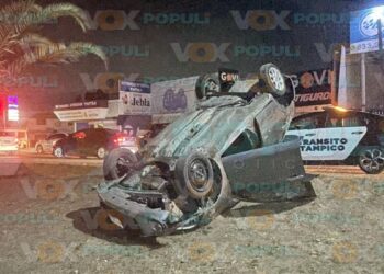 volcadura en la Curva Texas en Tampico