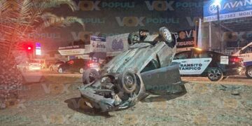 volcadura en la Curva Texas en Tampico