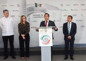 Entrega Conade becas pendientes a deportistas