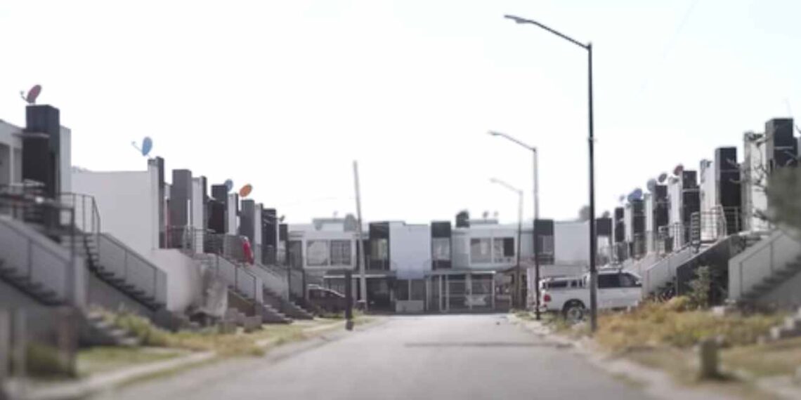 ¿Cómo operan invasores de casas en Edomex?