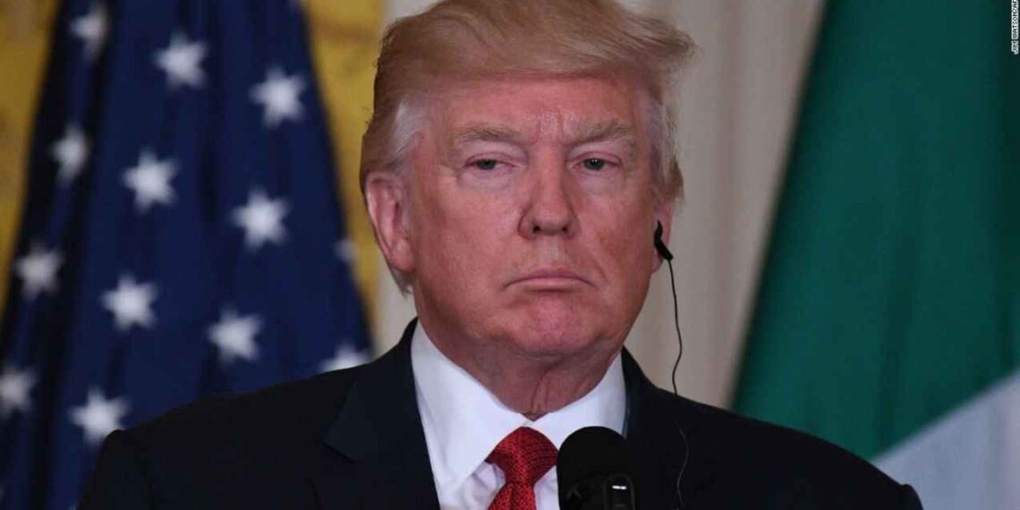 Trump aprobación baja