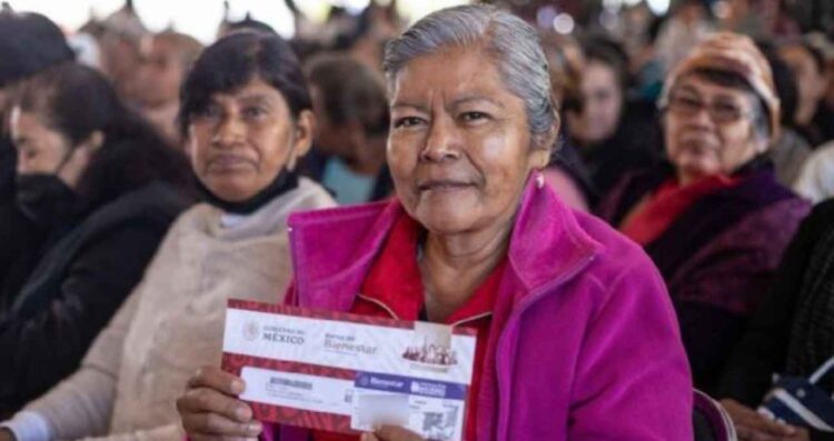 ¿Qué documentos se necesitan para inscribirse en la Pensión Mujeres Bienestar 2025 en agosto?