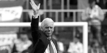 Leo Beenhakker Países Bajos