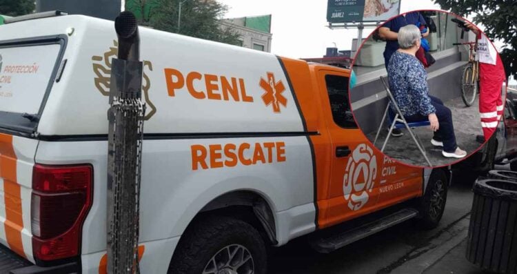 Abuelita cae en alcantarilla abierta en el centro de Monterrey, Nuevo León