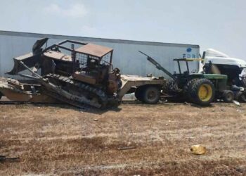 Accidente entre tráilers y camioneta provoca caos vial en entrada a González, Tamaulipas