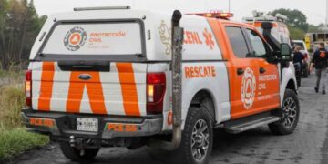 Activan búsqueda en el río Santa Catarina de Monterrey, Nuevo León, tras avistar a hombre arrastrado por la corriente