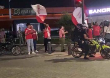 Aficionados celebran triunfo Toluca