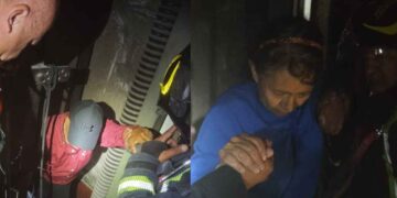 Así fue rescatado el grupo de personas que quedó atrapado en un elevador de la Torre Latinoamericana de la Ciudad de México