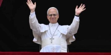 Así luce el Papa León XIV en su primera foto oficial