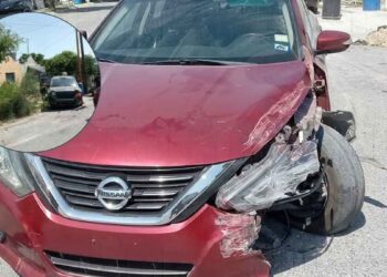 fuerte choque múltiple Nuevo Laredo
