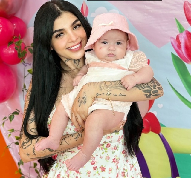 Karely Ruiz celebra su primer Día de las Madres con su hija Madisson