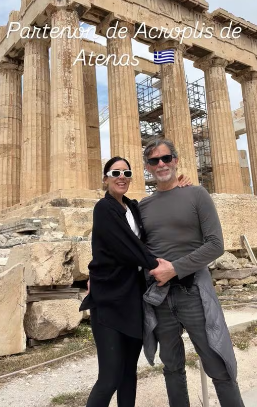Stephanie Salas y Humberto Zurita disfrutan juntos de su viaje por Grecia