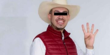 Catean casa de edil de Morena en Puebla; hallan drogas y armas
