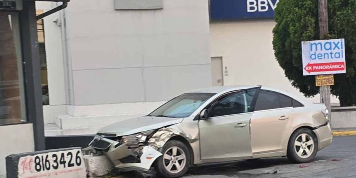 Choque entre auto y camioneta deja lesionados leves en Matamoros, Tamaulipas