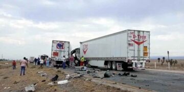 _Choque tráileres Galeana