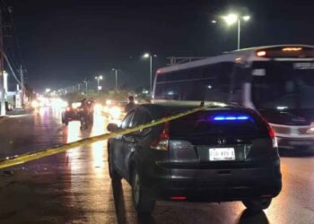 Ciclista muere arrollado en Periférico de Torreón; conductor se dio a la fuga