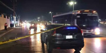 Ciclista muere arrollado en Periférico de Torreón; conductor se dio a la fuga