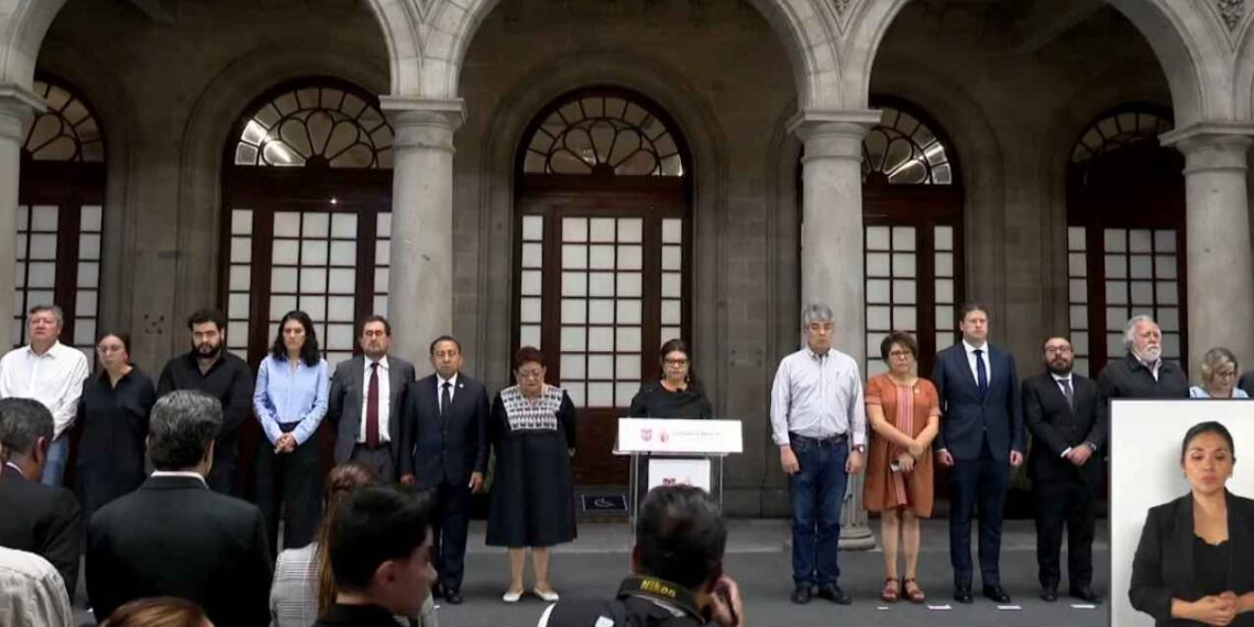 Clara Brugada ofrece conferencia de prensa tras el asesinato de su secretaria y a su asesor