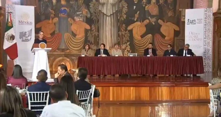 Claudia Sheinbaum anuncia aumento salarial del 9% a maestros