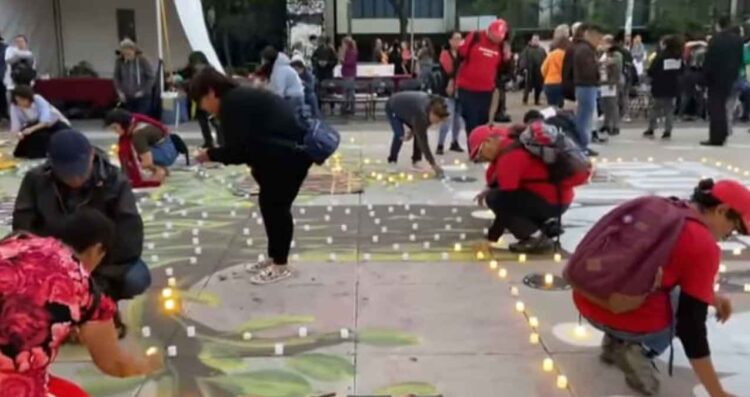 Colectivos de desaparecidos de CDMX honra a madres buscadoras que ya no están