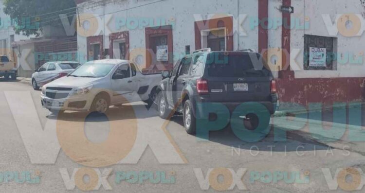 Conductor causa choque en el centro de Ciudad Victoria por no respetar el alto