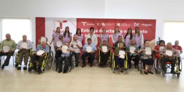 DIF Tamaulipas encabeza entrega de actas de nacimiento a adultos mayores, en colaboración con la Secretaría General de Gobierno
