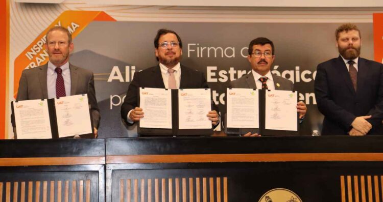 Rector de la UAT formaliza alianzas para impulsar certificaciones internacionales