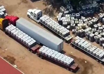 Decomisan en Tabasco más de 3 millones de litros de huachicol