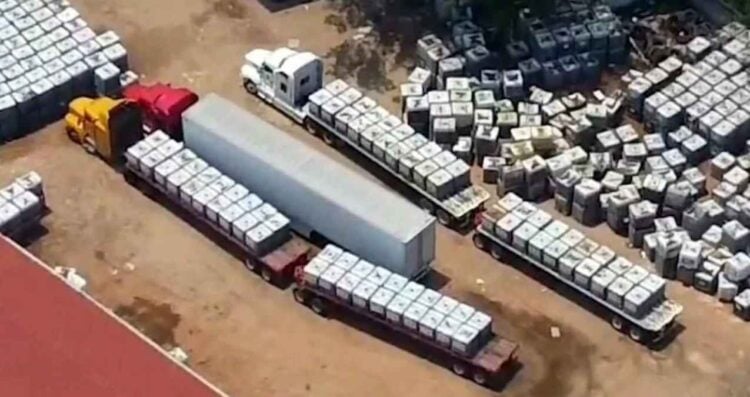 Decomisan en Tabasco más de 3 millones de litros de huachicol