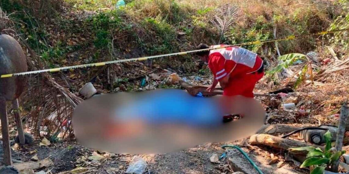 Detienen joven González