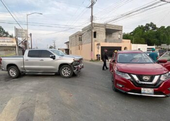 Abuelita resulta lesionada tras fuerte choque en Nuevo Laredo, Tamaulipas
