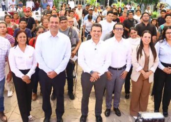 Eduardo Gattás encabeza jornada de reclutamiento en Victoria