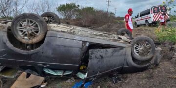Matamoros-Victoria auto volcado