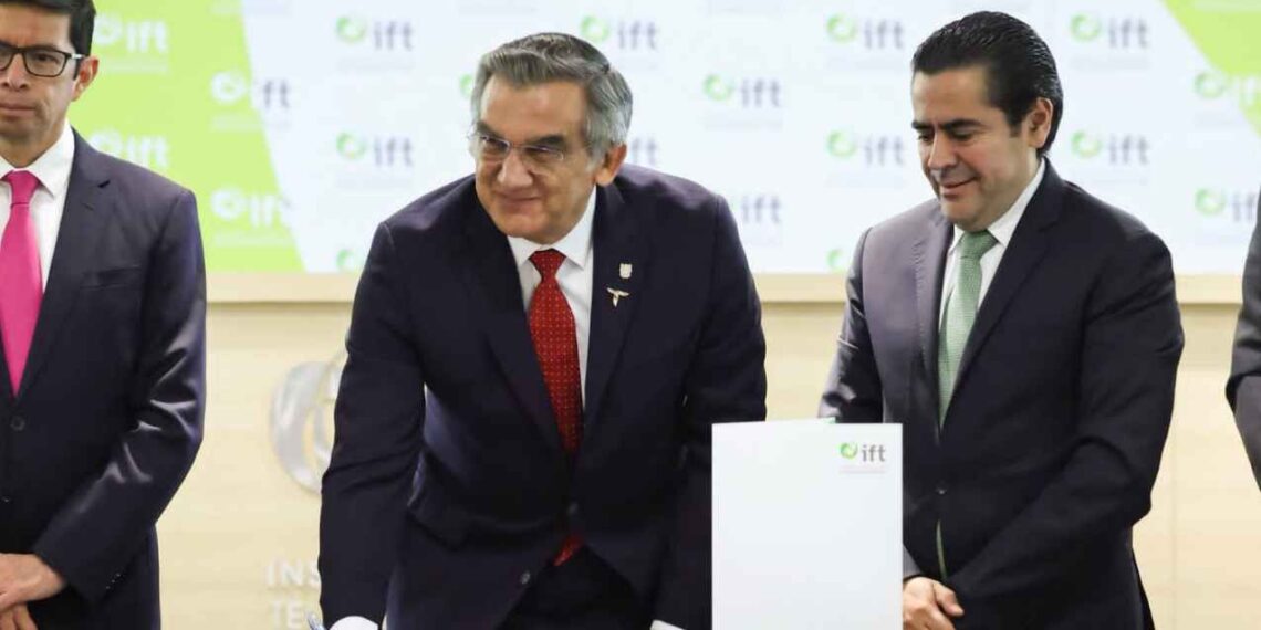Entrega IFT concesiones de radio y tv a Tamaulipas