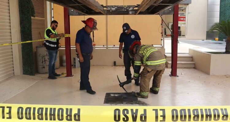 Evacúan escuelas en Matamoros por fuerte olor a gas cerca de gasolinera