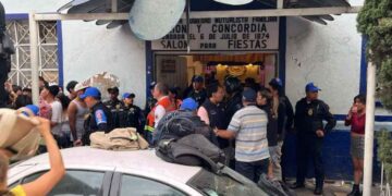 Fiesta clandestina con 800 menores deja intoxicados en CDMX